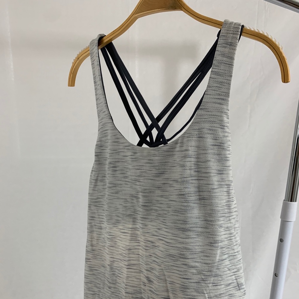 Lululemon tank top